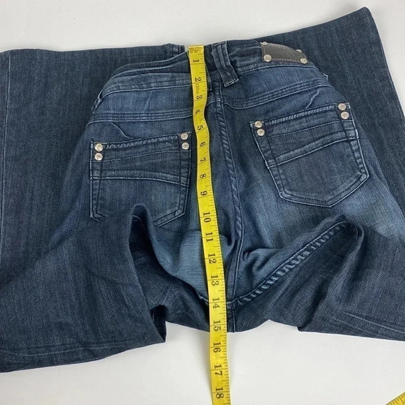 Dark wash medium rise whiskered Blue flared leg pullon jeans size 8 - Picture 9 of 15